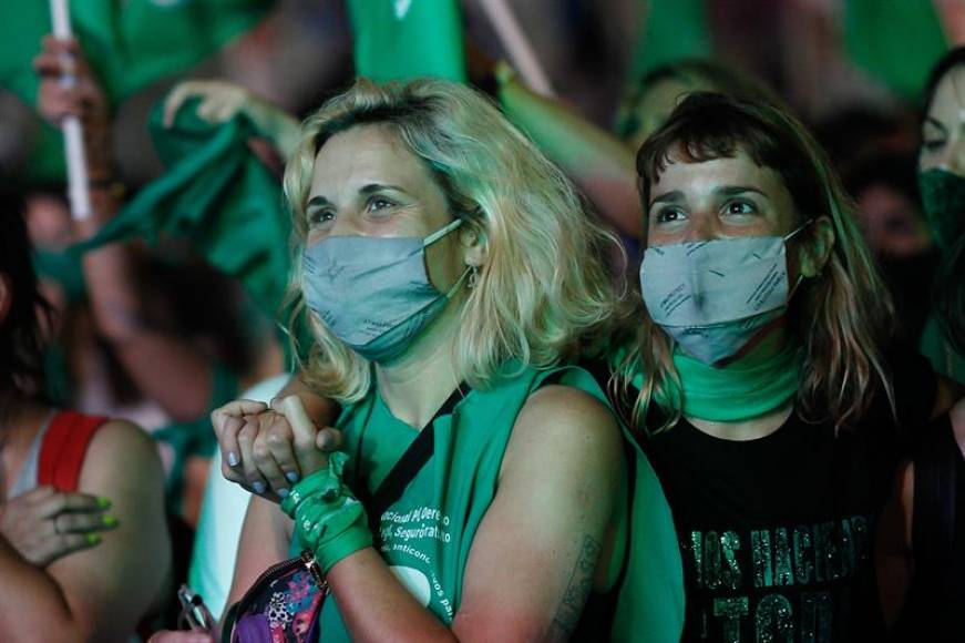 Argentina’s voluntary abortion law enters into force