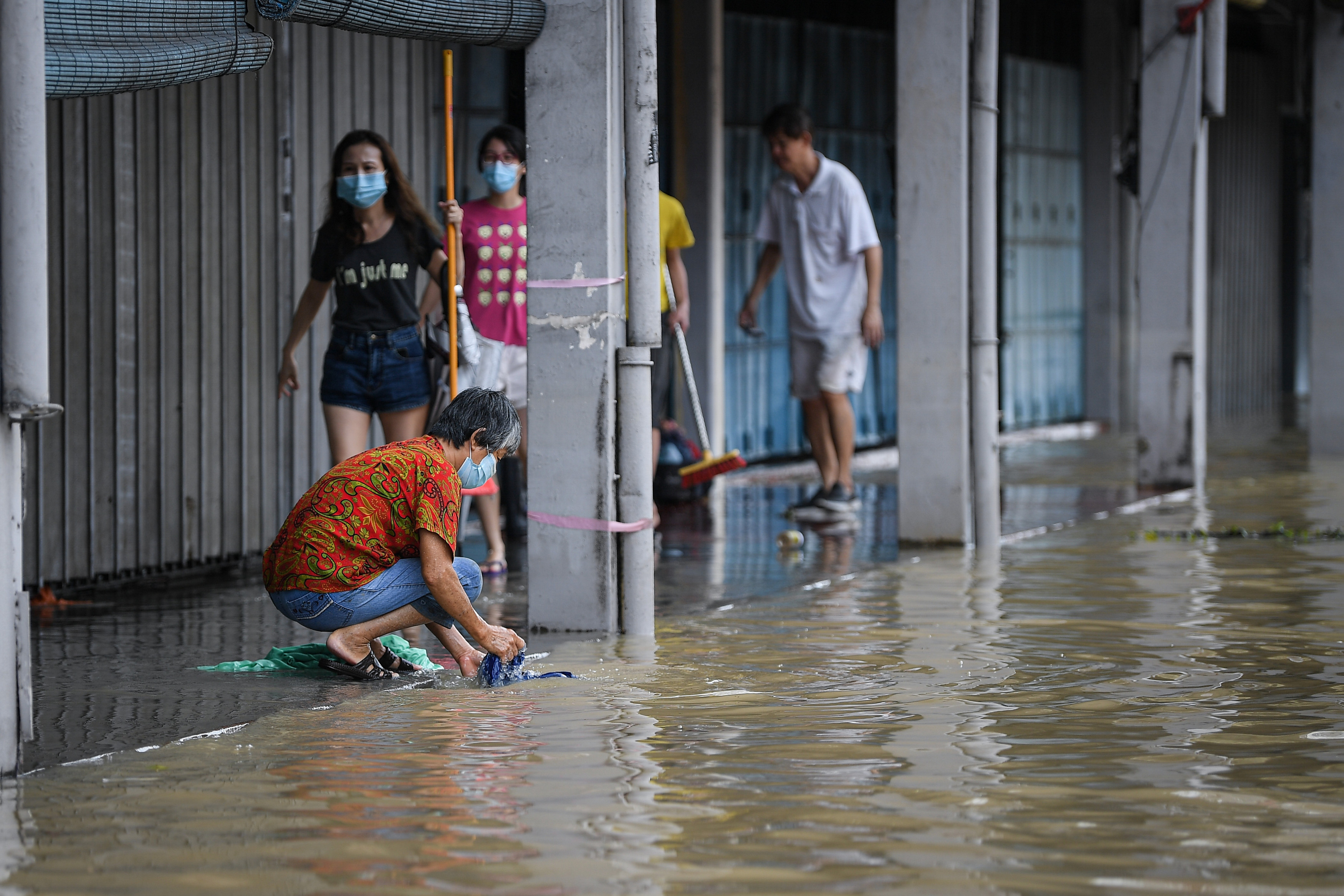 Flood in Malaysia’s Pahang, Terengganu, Kelantan Worsens