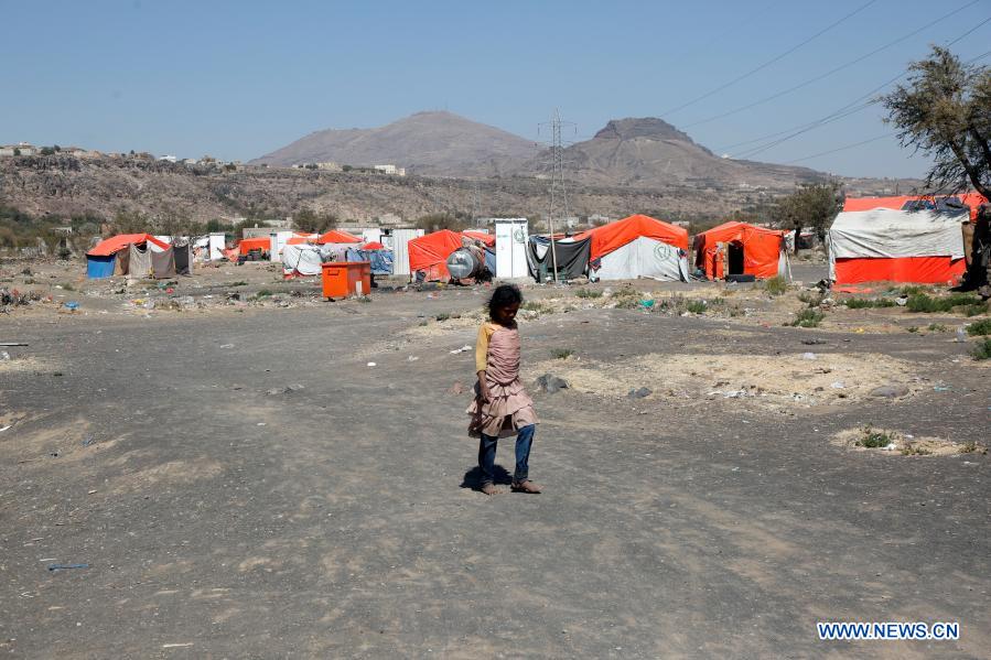 Feature: Displaced Yemenis Eke Out Miserable Living By Scavenging