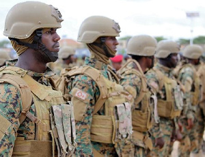 Somali government troops face off with forces loyal to sacked police boss