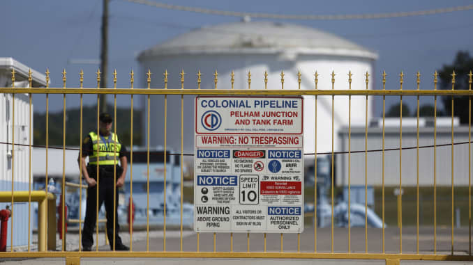 Largest US fuel pipeline remains mostly closed days after cyberattack with no timeline for reopening