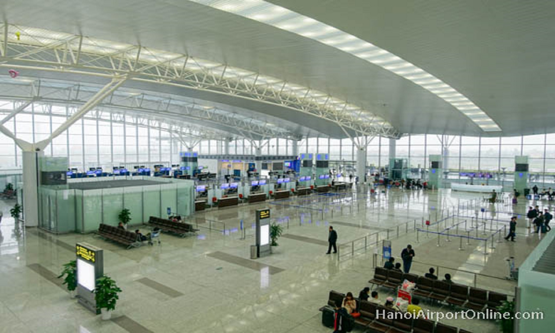 Hanoi’s Airports To Suspend International Arrivals