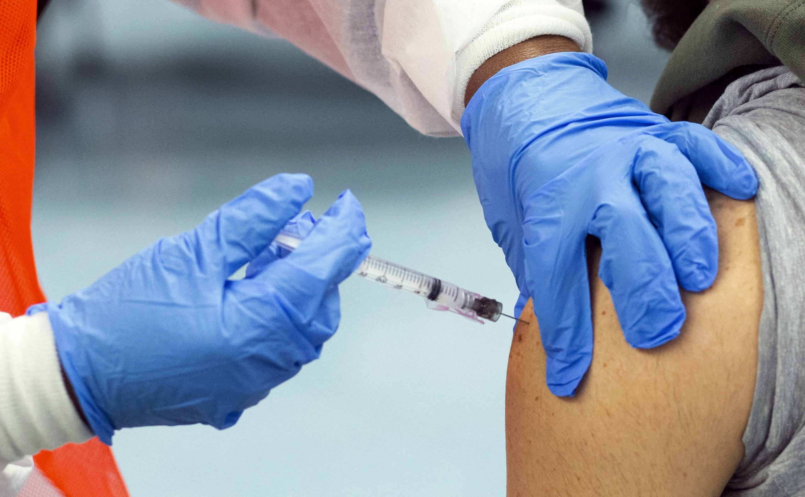 Covid-19: As cases surges, more US Republicans urging vaccinations