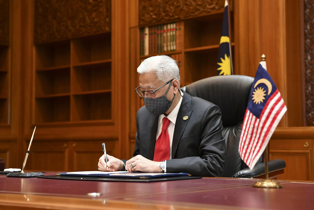 First Cabinet Meeting Focuses On Country’s Latest COVID-19 Situation – Msian PM