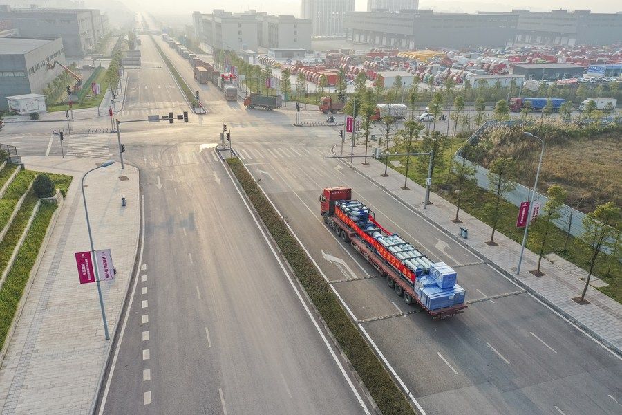 New Highway Freight Service Links China, Vietnam