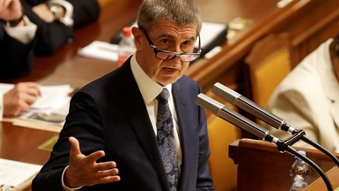 Prosecutors delay decision on whether to indict Czech prime minister