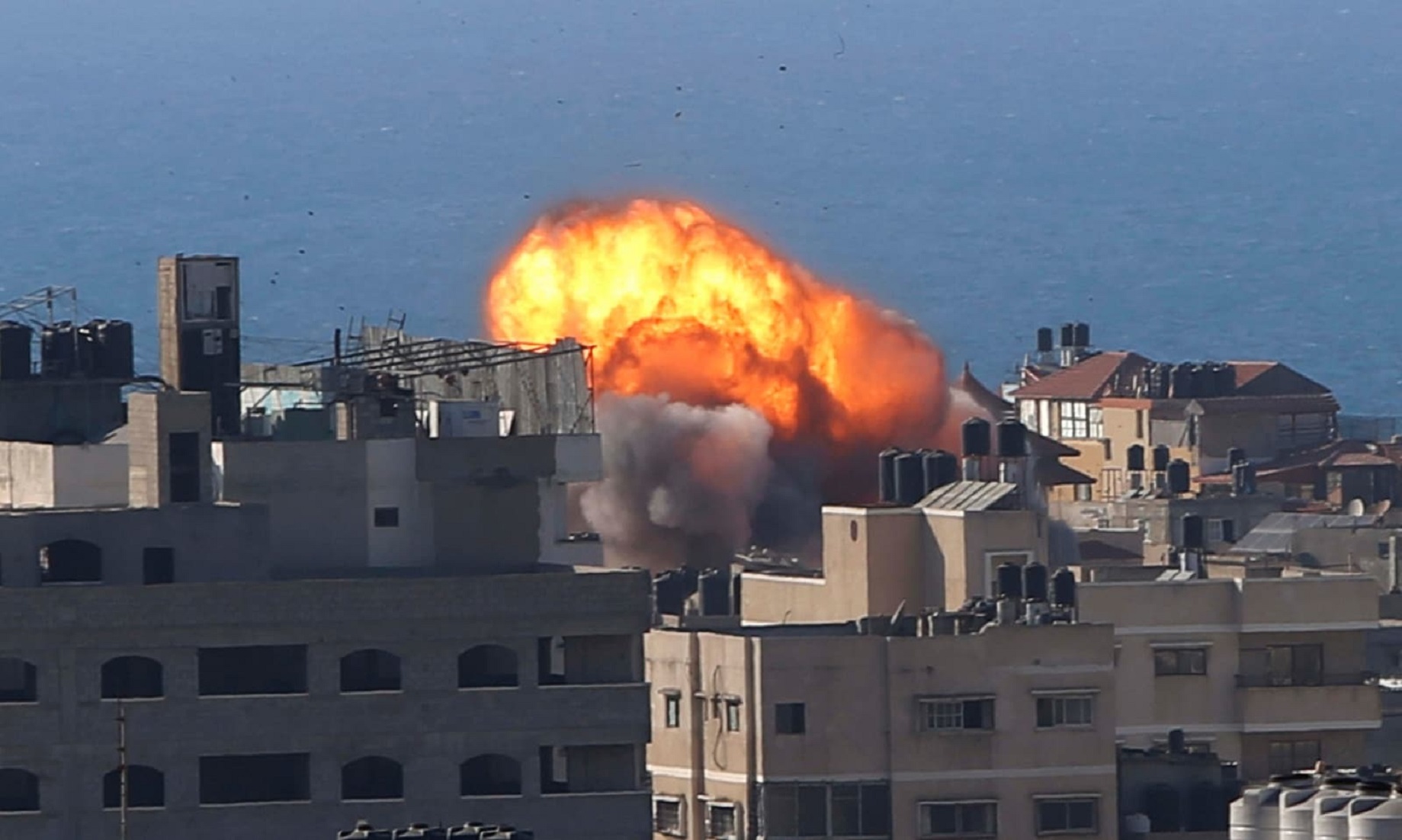 Israeli Fighter Jets Again Strike Hamas Facilities In Gaza