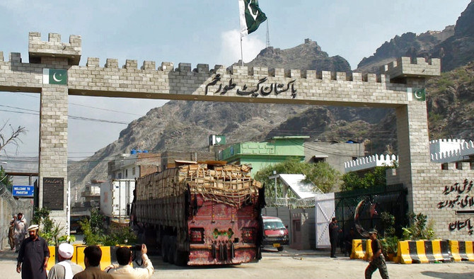 Torkham Border Crossing Linking Afghanistan, Pakistan Reopens