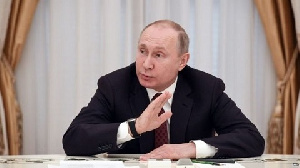 Russia: Pres Putin decrees Father’s Day to honour men’s role in raising children