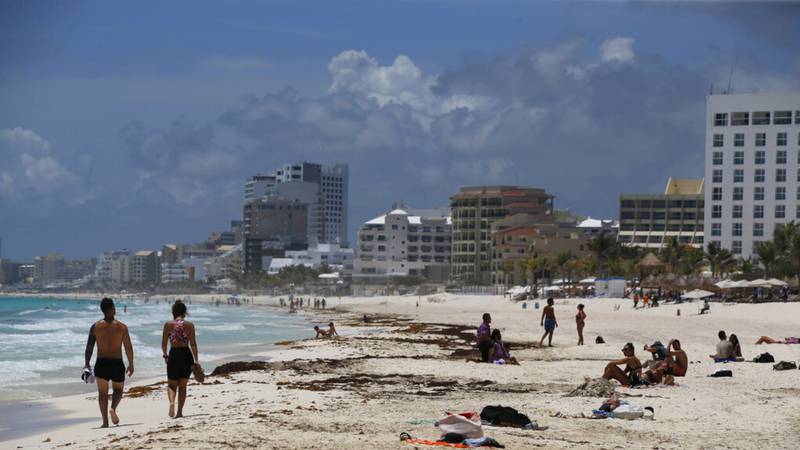 Mexico shooting: Two suspected gang members killed in beach shooting near Cancun resort