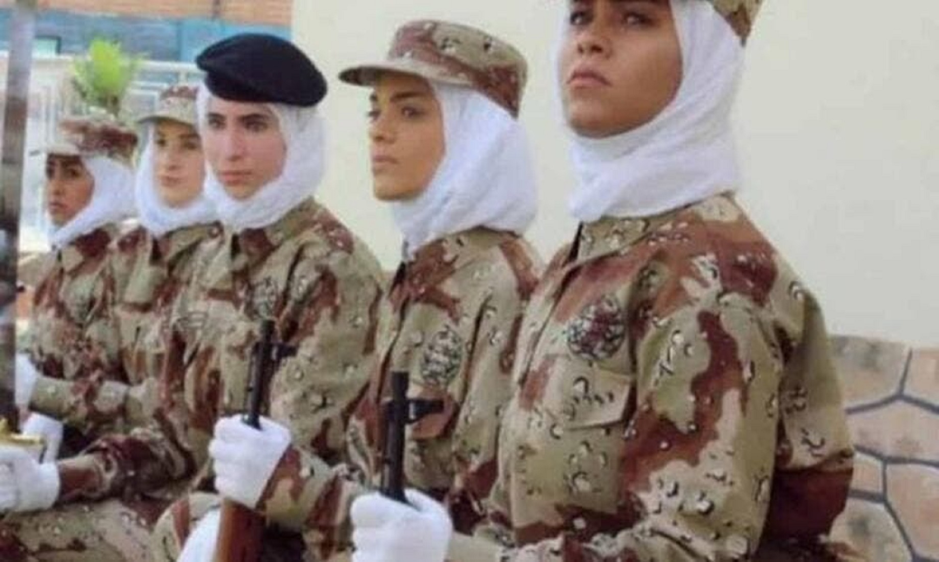 Kuwaiti Women To Enlist In The Army In ‘Combat Roles’