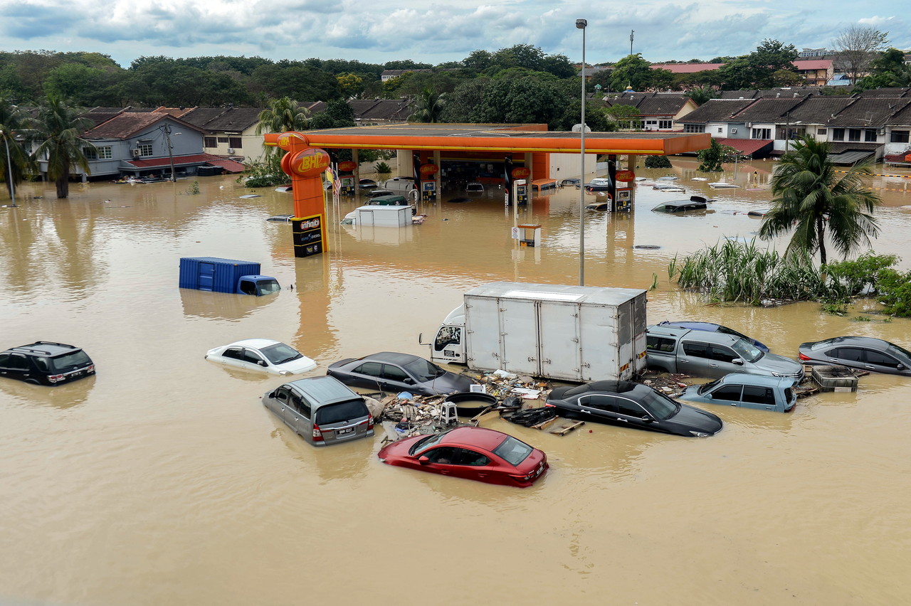 Floods In Malaysia: Singapore Ready To Provide Any Further Assistance