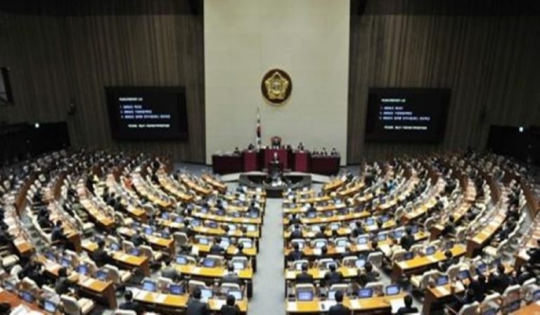 S.Korea’s Parliament Passes Record 2022 Budget Bill