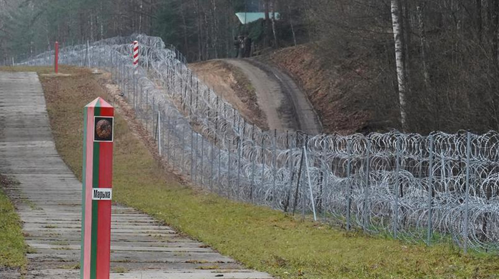 Poland extends migrant crisis border restrictions