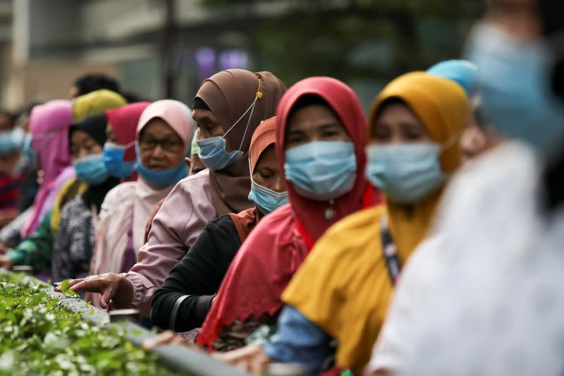 Malaysia Reports 2,882 New COVID-19 Infections, 19 More Deaths