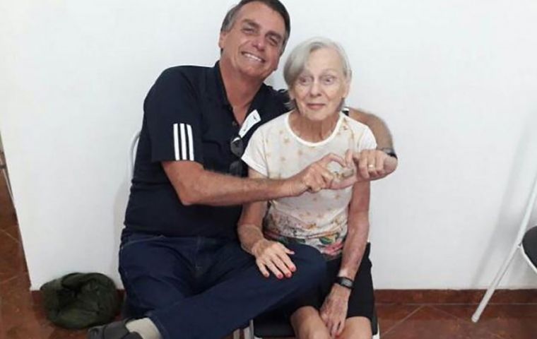 Brazil: Bolsonaro’s mother dies while the President was on tour in Suriname