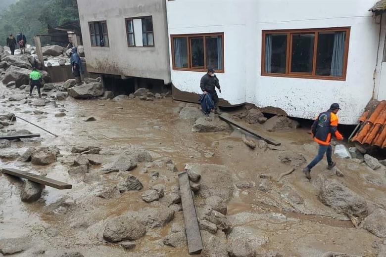 Almost 900 evacuated from Machu Picchu area as rains slam Peru