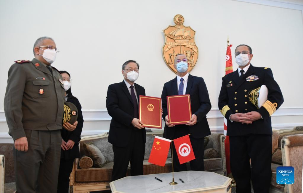 Covid-19: Tunisia receives new batch of vaccines donated by China