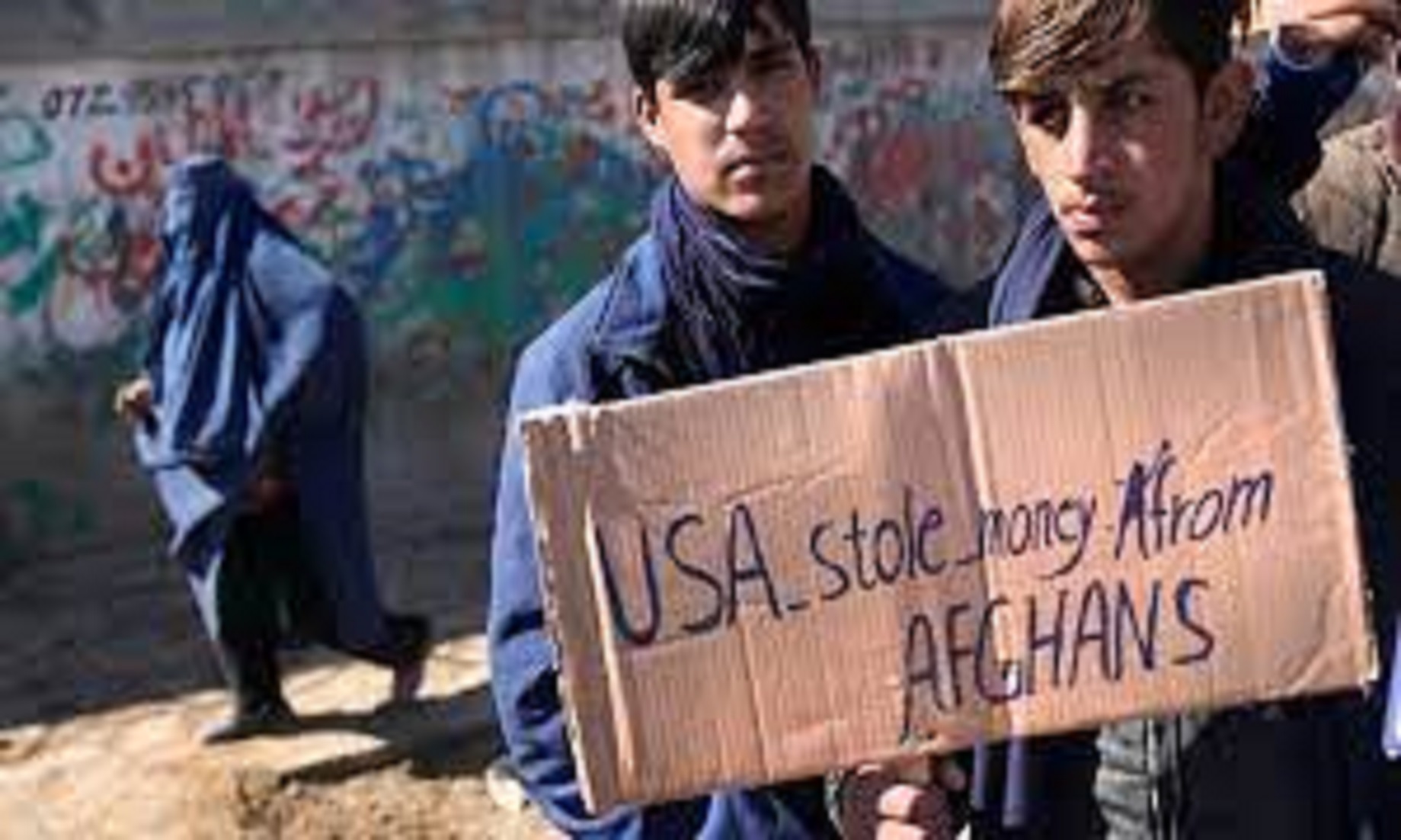 Ex-President Karzai Urges Washington To Return Afghanistan’s Assets