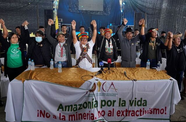 Ecuador: Indigenous communities demand end to extractive industries that damage rainforest