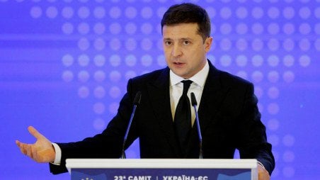 Russia-Ukraine conflict: ICC prosecutor in Ukraine has video call with Zelensky