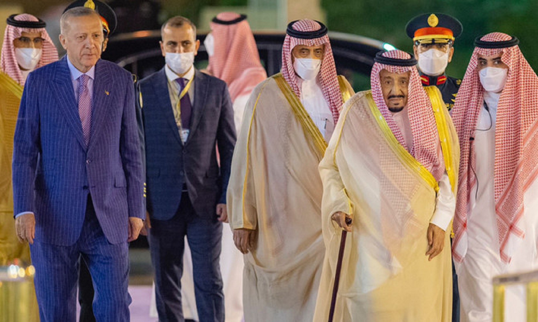 Saudi King, Crown Prince Meet Turkish President In Jeddah
