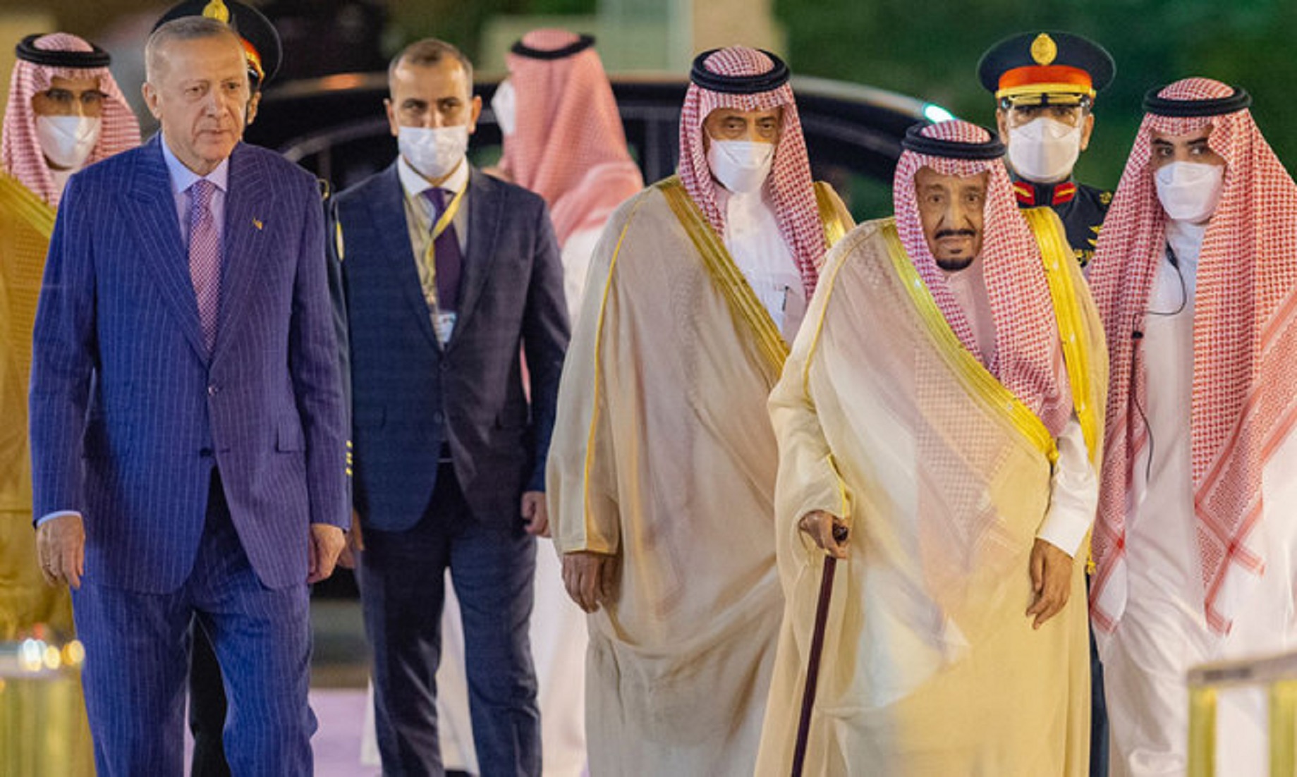 Saudi King, Crown Prince Meet Turkish President In Jeddah