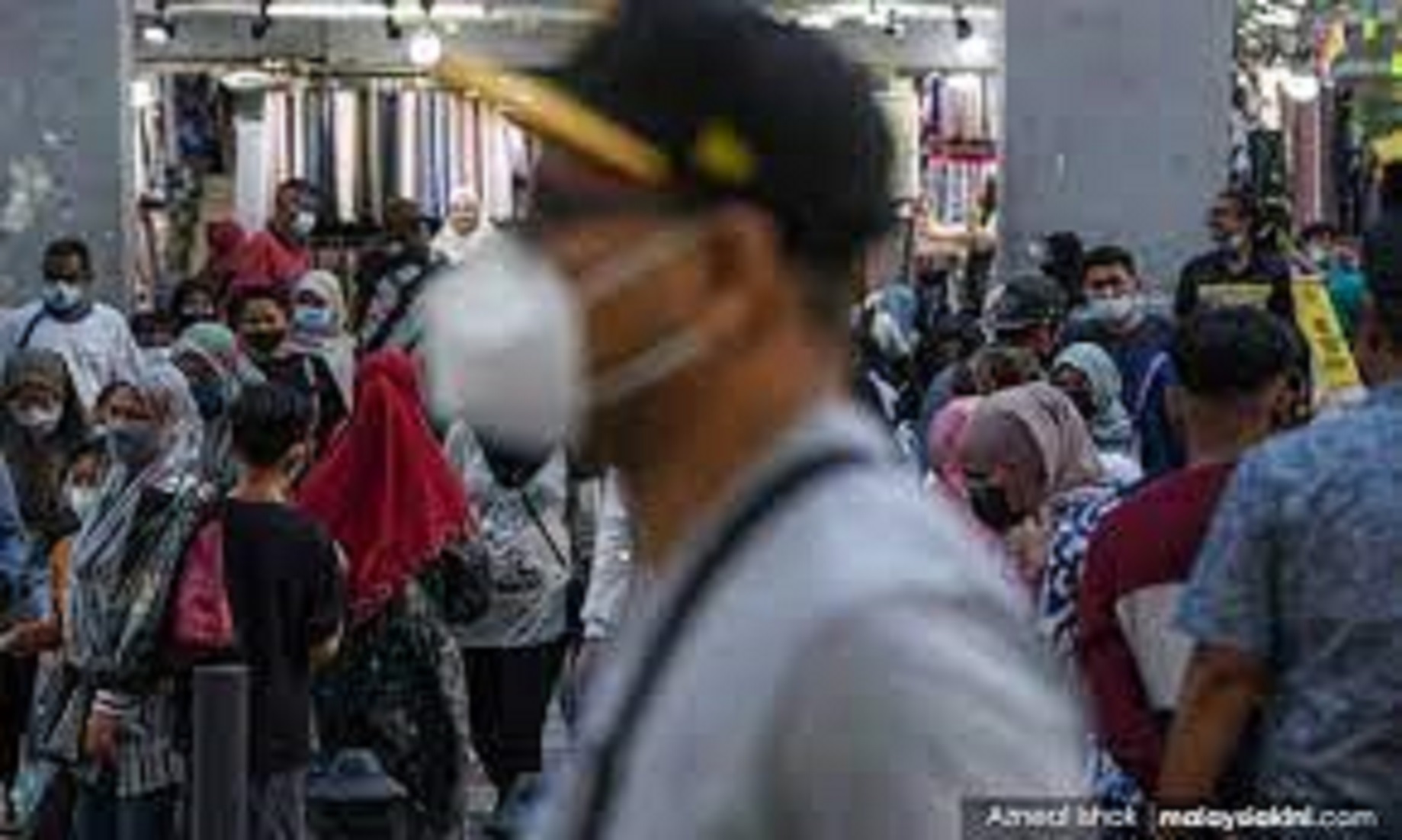 Malaysia Reports 12,017 New COVID-19 Infections, 33 More Deaths