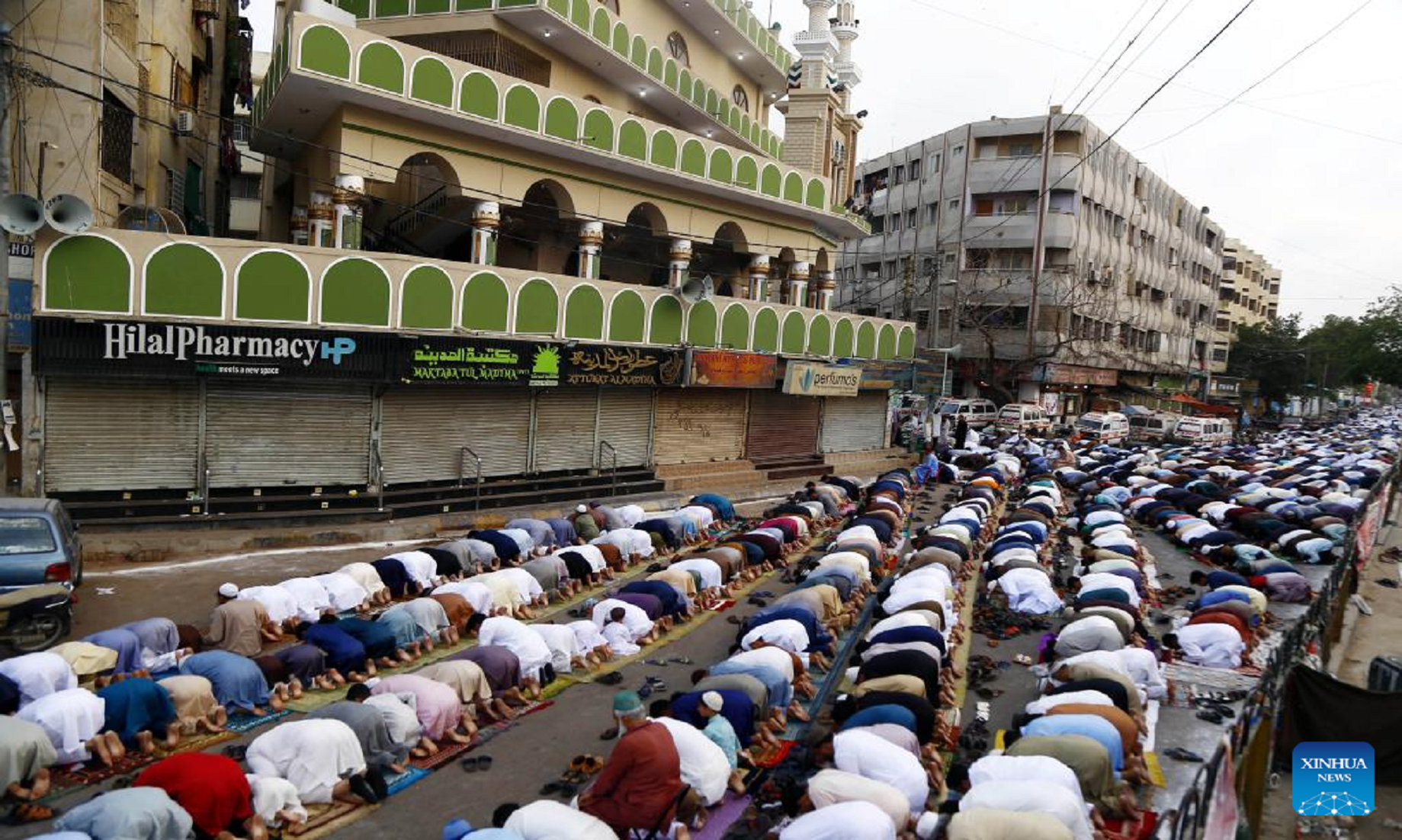Feature: Eid Al-Fitr Celebrations In Pakistan In Full Swing As COVID-19 Threat Recedes