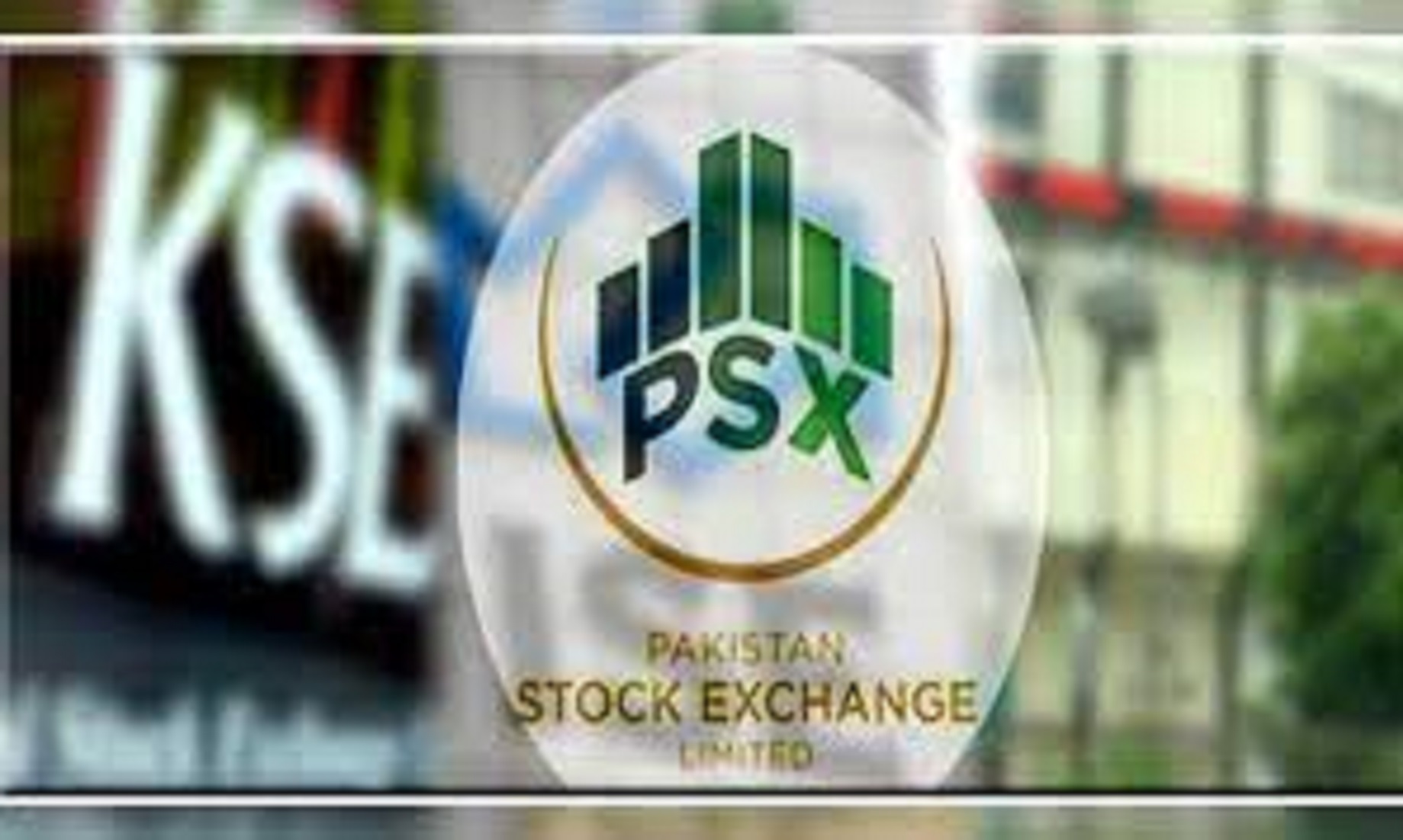 Pakistani Stocks, Rupee Plunge Amid Deteriorating Economic, Political Situation