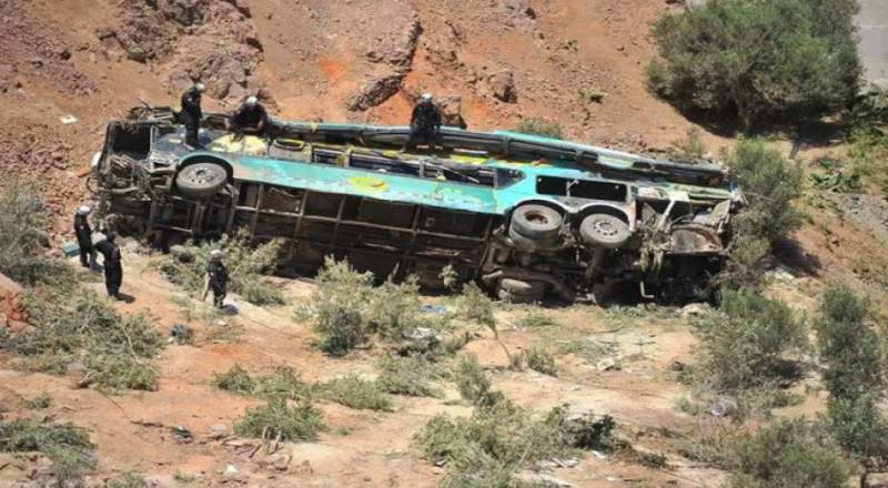 At least 11 dead in Peru as bus crashes into ravine