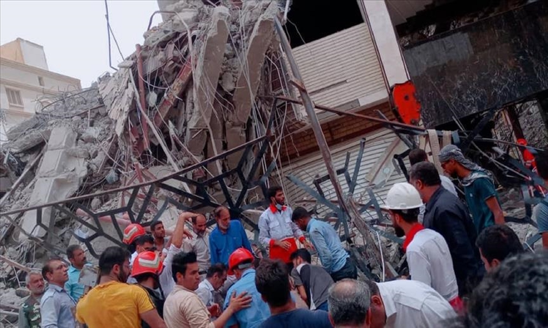 Death Toll Rises To 16 In Building Collapse In SW Iran