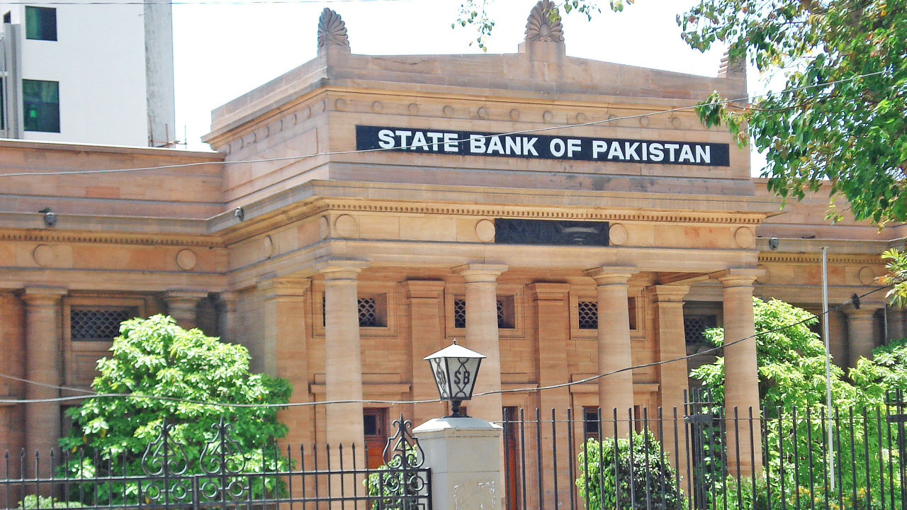 Pakistan central bank says it has not run out of US dollars
