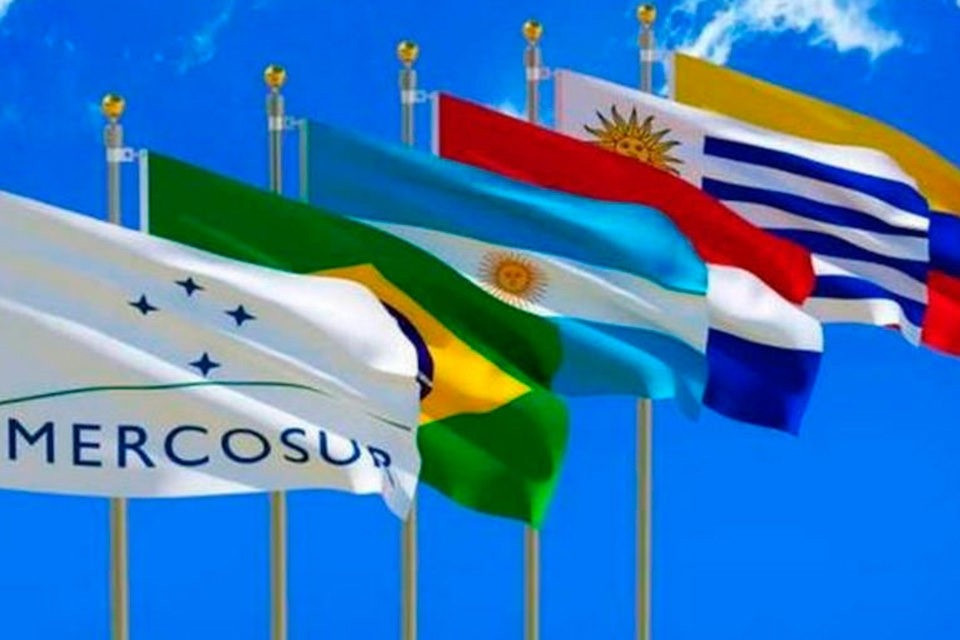 Argentina calls for Mercosur unity, global outlook