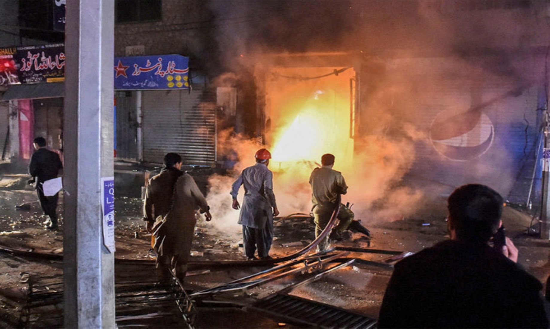 One Killed, 17 Injured In SW Pakistan’s Explosion