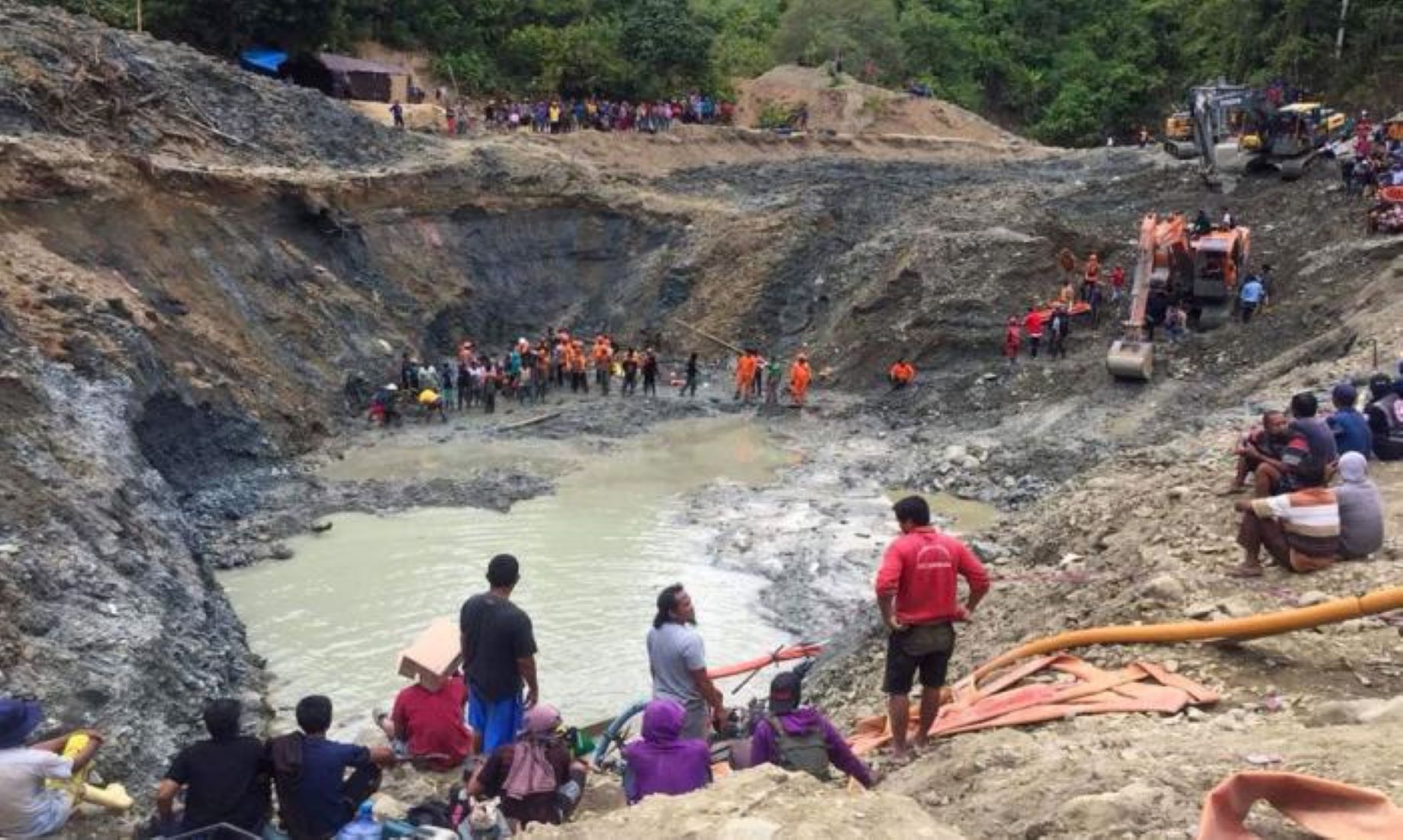 20 Buried From Gold Mine Landslides In Indonesia’s West Kalimantan