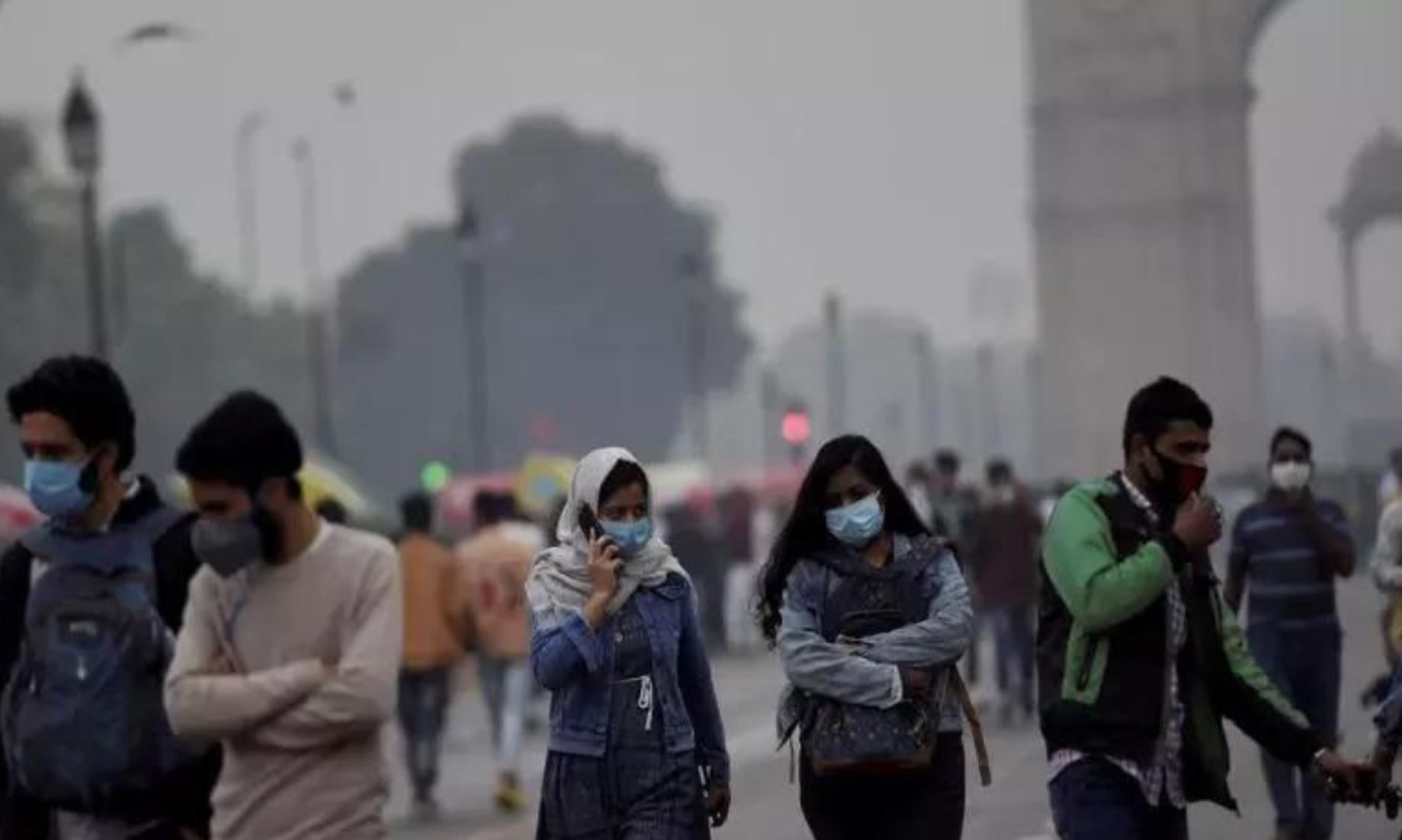 80 Percent Of Delhi Families Have Members Suffering From Air Pollution Ailments: Survey