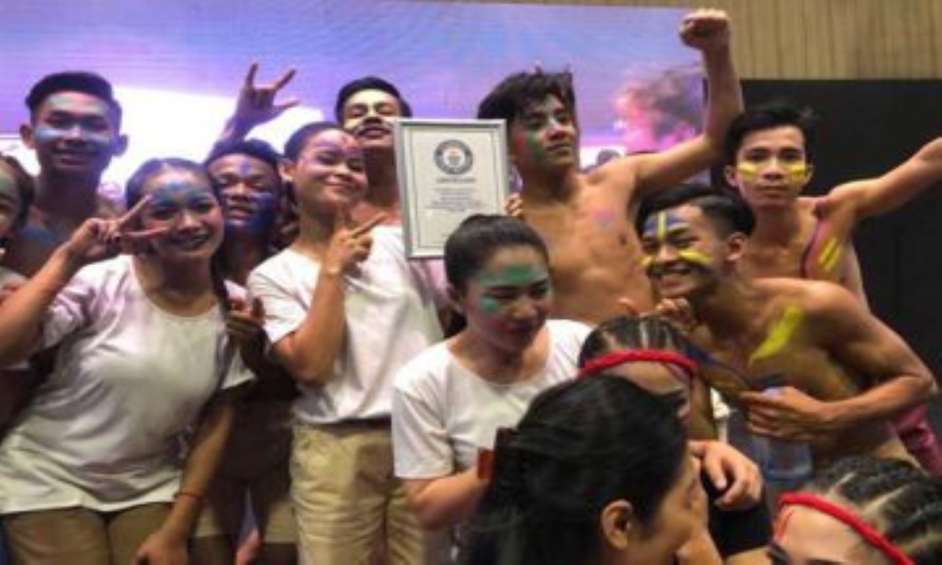 Cambodia Congratulated Circus Troupe On Winning Guinness Record For “Longest Circus Show”