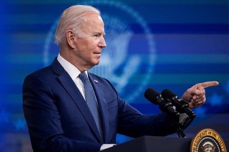 US: Pres Biden pardons woman who killed her husband decades ago, and 6 men convicted of drug and alcohol offenses
