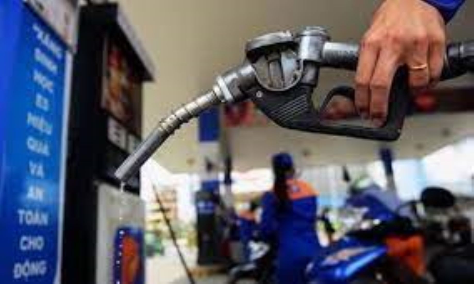 Petrol Prices Down In Vietnam