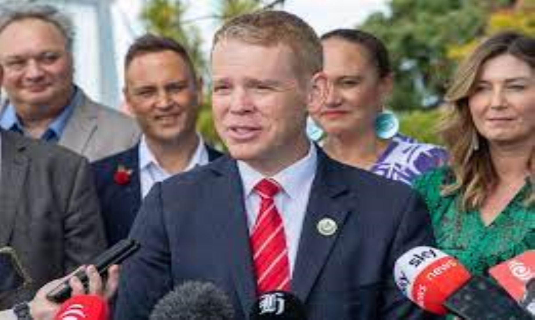 Chris Hipkins Sworn In As New Zealand Prime Minister