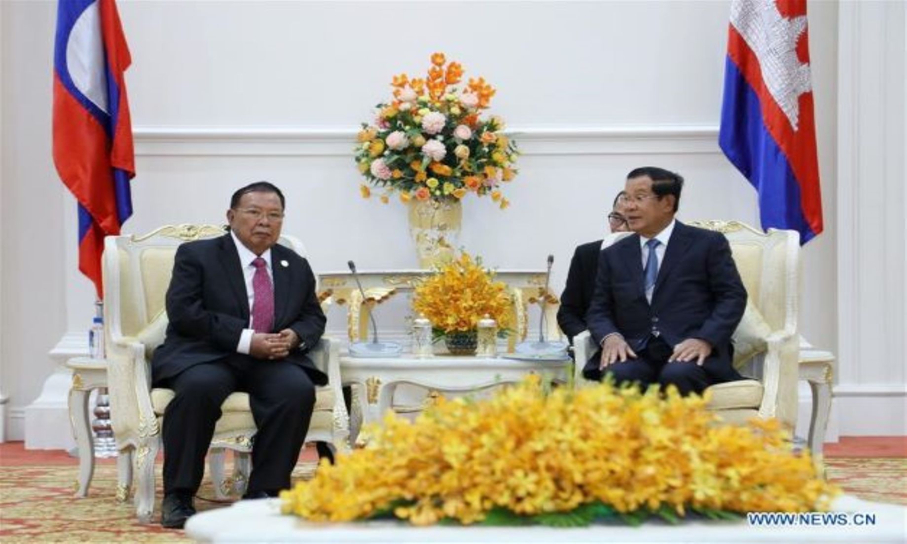 Cambodian PM Embarks On Official Visit To Laos