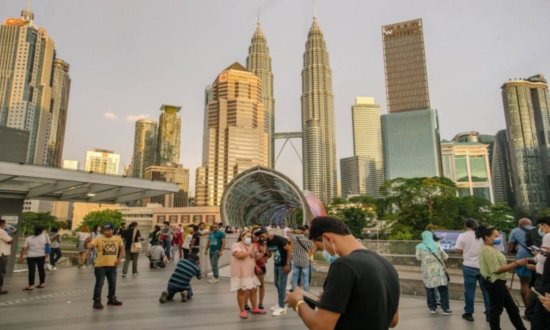 Malaysia’s Population Reached 33 Million In Q4 2022