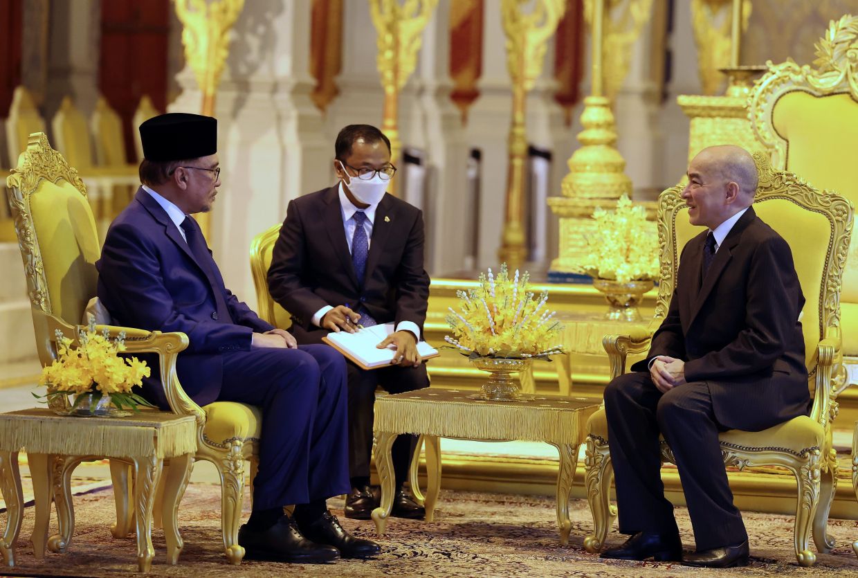 Cambodian King grants Malaysian PM Anwar audience