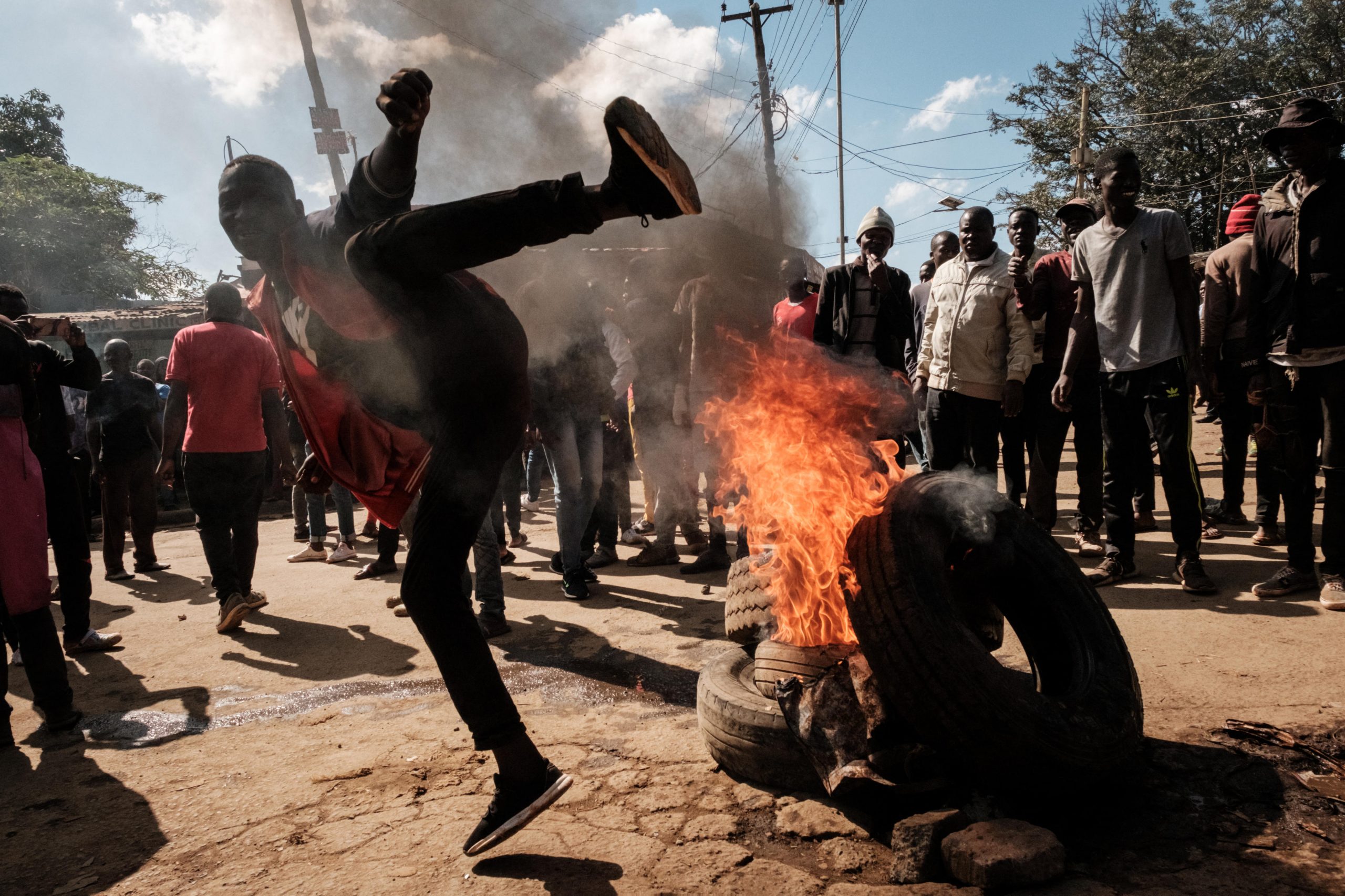 Police fire tear gas as fresh protests erupt in Kenya despite ban