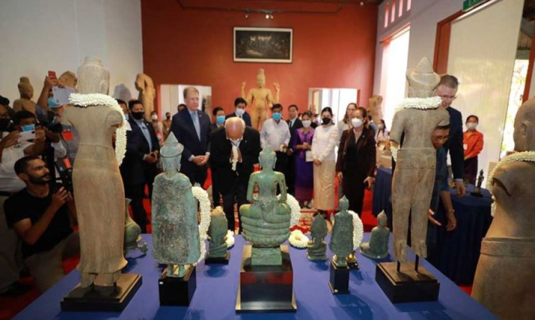 Cambodia Celebrated Return Of Stolen Artefacts From Abroad