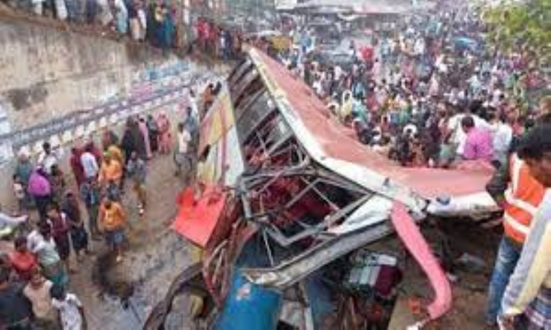 At Least 17 Killed In Bangladesh Bus Crash