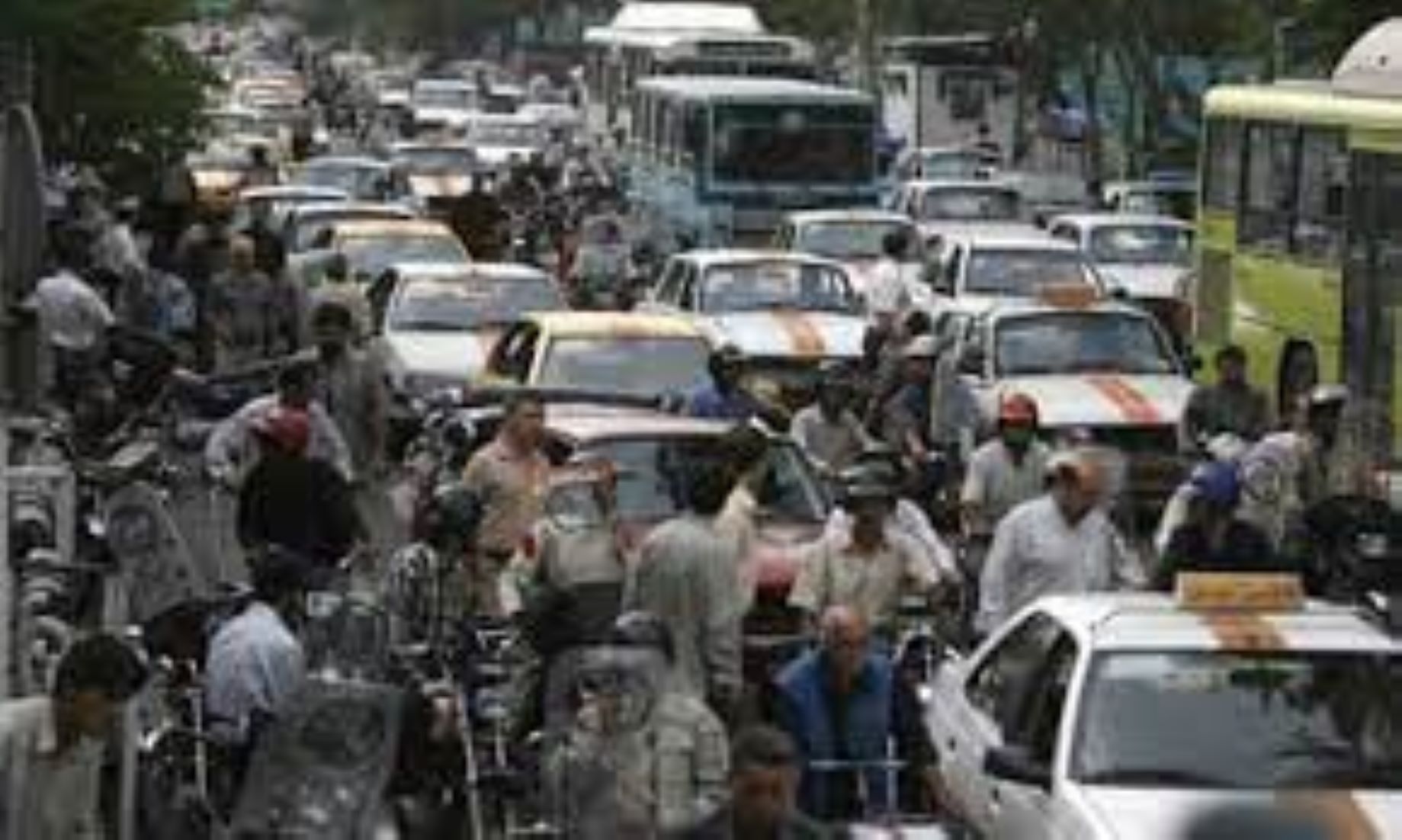 Traffic Deaths Jump As New Year Travel Rush Begins In Iran: Media