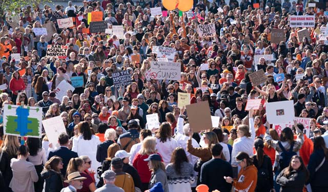 US gun violence: Hundreds rally in Tennessee to demand stricter gun laws after school shooting