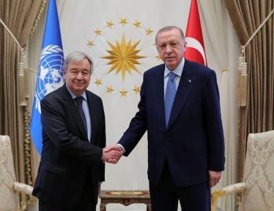 UN chief, Turkish president discuss grain deal over phone